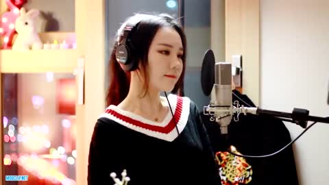 Alan_Walker_-_All_Falls_Down_cover_by_J_Fla_mobclip_