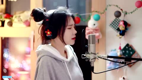 Billie_Eilish_-_Bellyache_cover_by_J_Fla_mobclip_