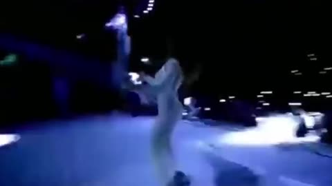 Myriam_Fares_-_GhmorniSmoke_Remix-_im