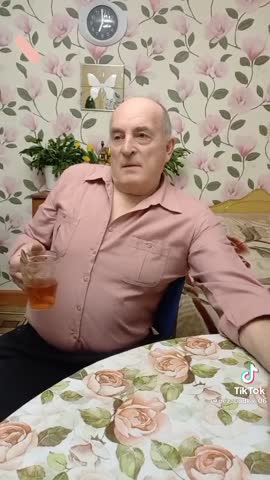 Мы с девками в сауну