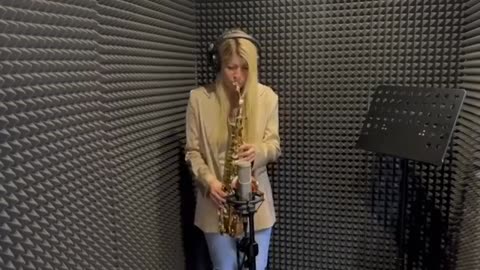 Ladynsax-SKY_-_YouTube