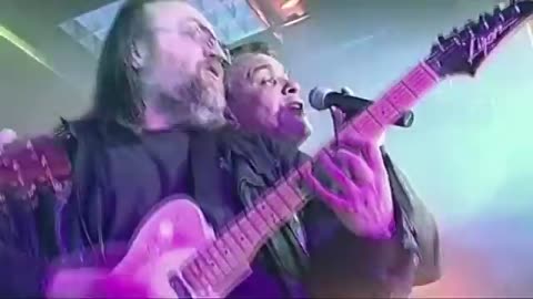 ПЕСНЯ_ПРО_ПАЦАНОВ__В_Донбассе_я_родился__Пацаны__Александр_Дюмин_360p