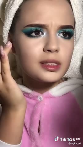 d0e63c935459488cd6e23df5a6f84270-1