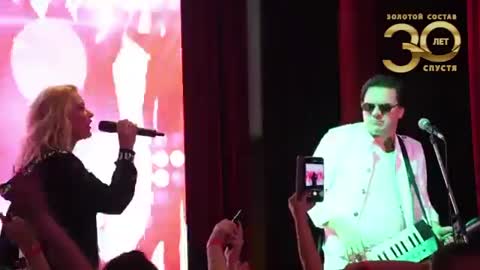 _KAРОЛИНА_-_ДИСКОБАР_