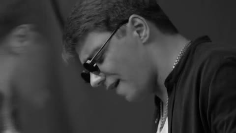 XGO_-_Ljublju_tiwinu-social