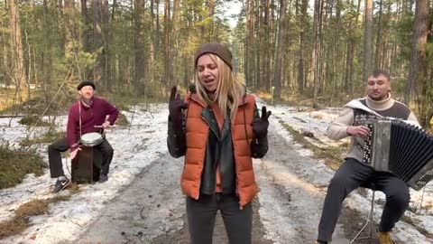 Zivert_-_Зелёные_волныcover360P