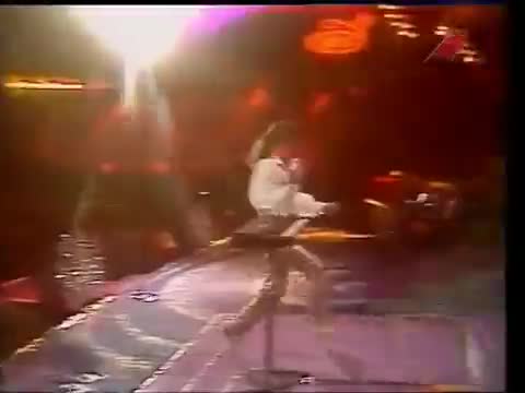 _ЖЕНЯ_БЕЛОУСОВ_-_ЗОЛОТЫЕ_КУПОЛА_