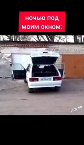 Nochju_pod_moim_oknom-
