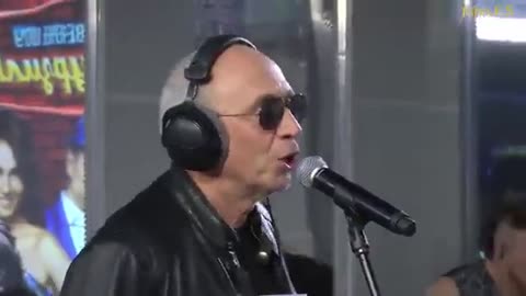 SAVAGE_Dont_cry_tonight__John_E_S_remix_-spcs_social