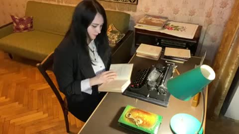 _ЛЮБОВЬ_РЫБКИНА_-_Верните_меня_в_СССР__