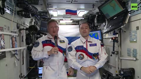 Поздравления с МКС