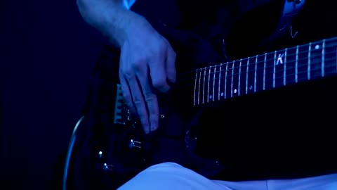 Coffin_Dance_Astronomia_-_Vicetone___Tony_Igy___Cole_Rolland_Guitar_Cover720P_HD