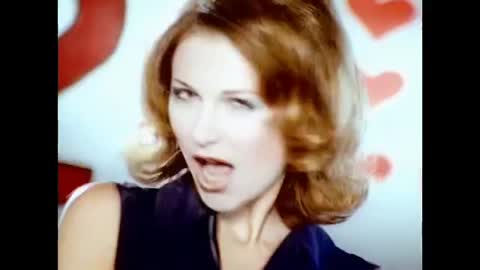 Лариса Черникова - Влюбленный cамолет