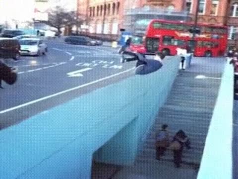 4_532582786586946161