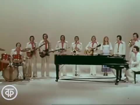 ВИА_Пламя_На_дальней_станции_сойду