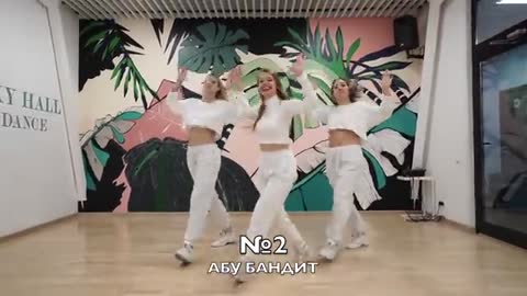 ТОП_ХИТОВ_2021___Танцы_и_русская_музыка_Cristal___МОЁТ__Абу_бандит__Camry_3_5360P