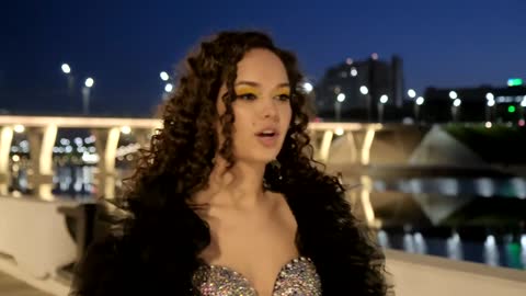 Я_иду_одна_вдали_гаснут_города_огни