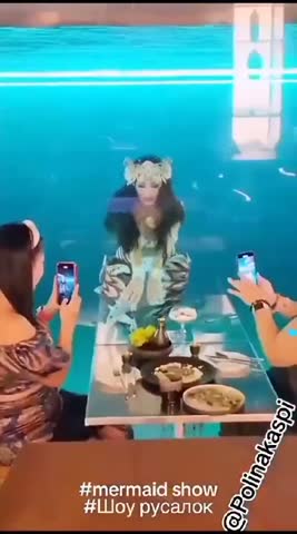 русалки_в_ресторане