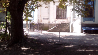 10 сент 2023 года-Вид из сада на Планетарий