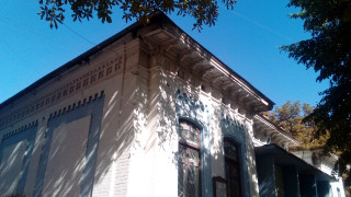 10 сент 2023-Вид на крышу городского Планетария