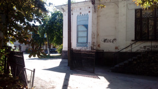 10 сент 2023 года-Выход на ворота Планетария со двора