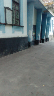 22 сентября 2023 года центральная дверь входа в Планетарий