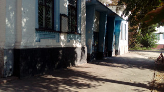 Двери нашего городского бывшего детского планетария отныне закрыты