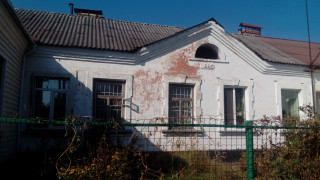 28 сентября 2023 года-Старый дом в нашем голоде построенный в 1955 году