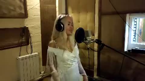 Marija_Rayskih_Gorit_Dorofeeva_240p