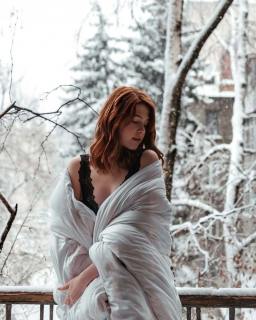 5ozHipre9i0-world55_spcs_bio