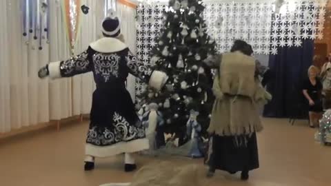 Дед_мороз__GANGNAM_STYLE