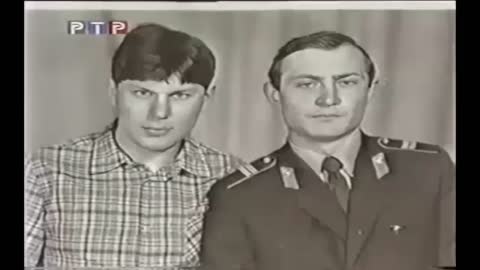 Сектор_Газа_-_Life__Водку_я_налил_в_стакан_и_спросил_И_стакан_граненый_мне_отвечал