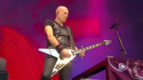 ACCEPT_-_Symphony_No__40_OFFICIAL_LIVE_VIDEO