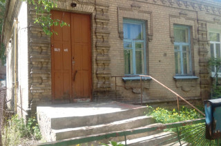 Очень старый дом в центре нашего города