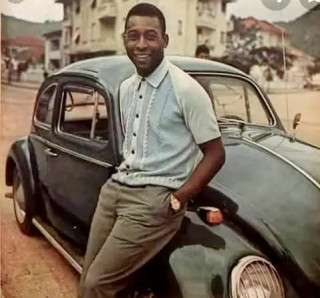 Пеле_и_его_автомобиль