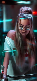 9nQ85eWToW4