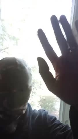 2024-10-02-142320998