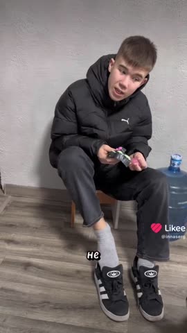 VID_20241106_022702_333