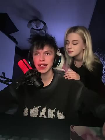 Банан_и_Софиграй___что-то_мне_это_напоминает__sashaboom__sofigrai__алфия_--480P