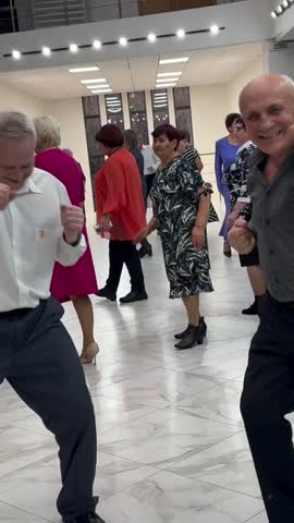 VID_20250222_000940_501