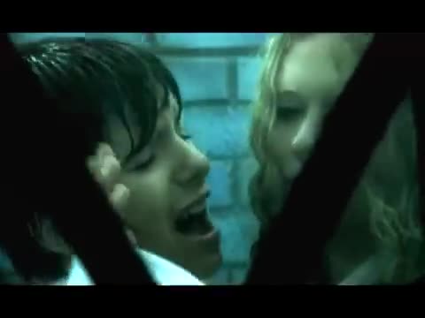 t_A_T_u__-_Я_сошла_с_ума_Ya_Soshla_S_Uma360P