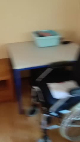 2025-04-30-095915938