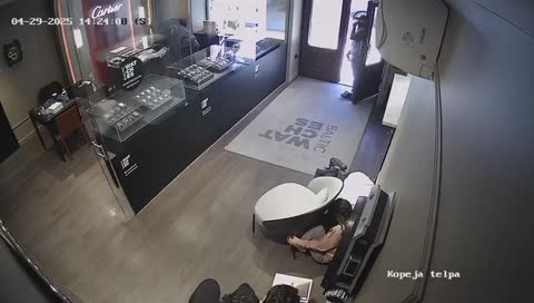 VID_20250503_084002_540