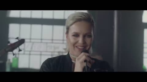 Clean_Bandit_-_Rockabye_feat__Sean_Paul___Anne-Marie_Official_Video720P_HD