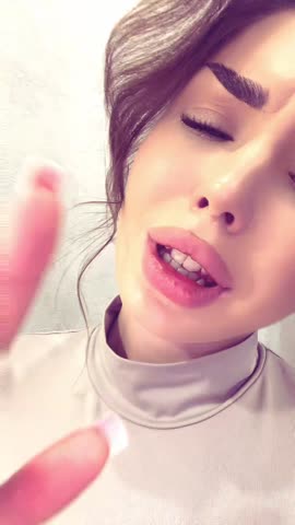 7590033442897743115_2