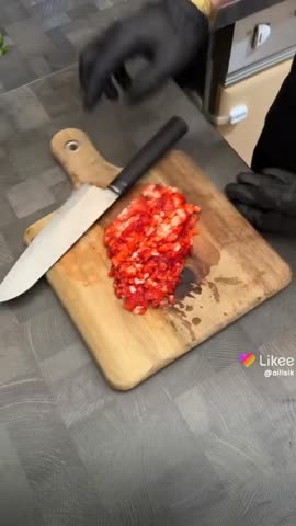 Like_7622636339619432557