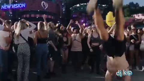 Don_Omar_-_Danza_Kuduro