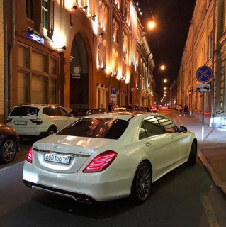 X8r4xR_SAkA