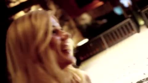 Тамерлан_и_Алена_Омаргалиева_-_Ты_только_мой_-_360HD_-__VKlipe__